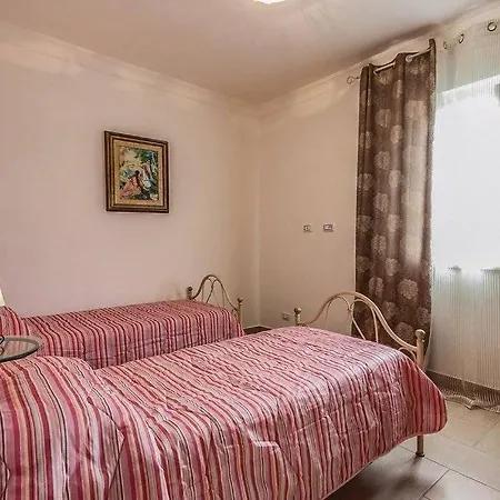 Comfortable And Spacious - Villa Baia Domizia