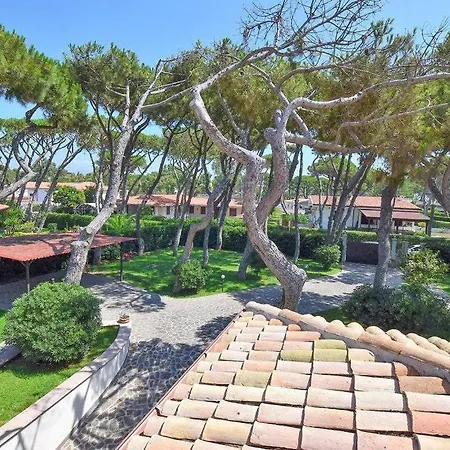 Villa Comfortable And Spacious -