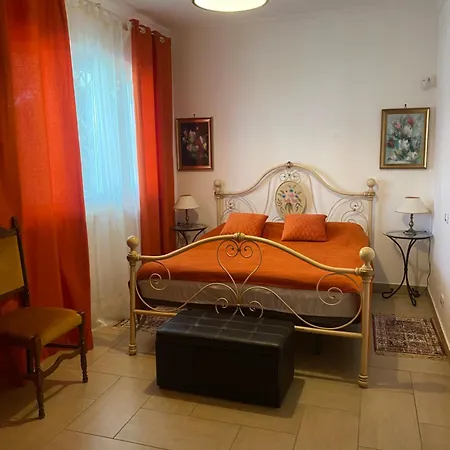 Villa Comfortable And Spacious - *
