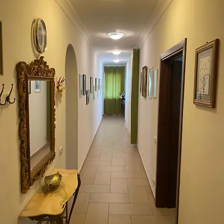 Comfortable And Spacious - * Baia Domizia