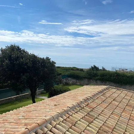 Comfortable And Spacious - Baia Domizia