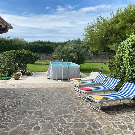 Comfortable And Spacious - Villa