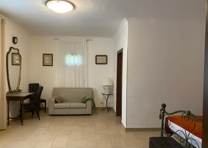 Comfortable And Spacious - Willa Baia Domizia